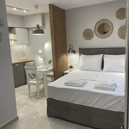 Armonia Small Luxury Apartment
